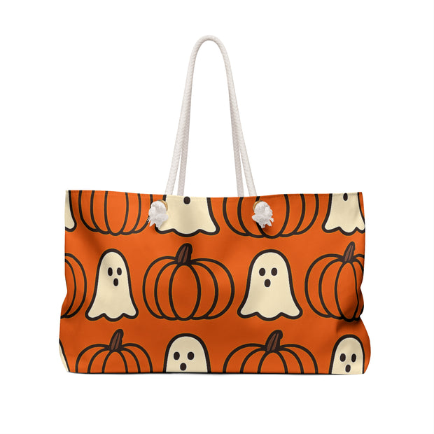 Halloween-Themed Weekender Bag, Spooky Tote for Fall Getaways, Ghost and Pumpkin Design, Perfect for Trick-or-Treating, Travel, and Parties